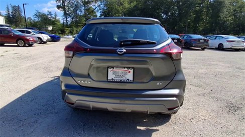 Used 2024 Nissan Kicks SV w/ Interior Electronics Package image 7