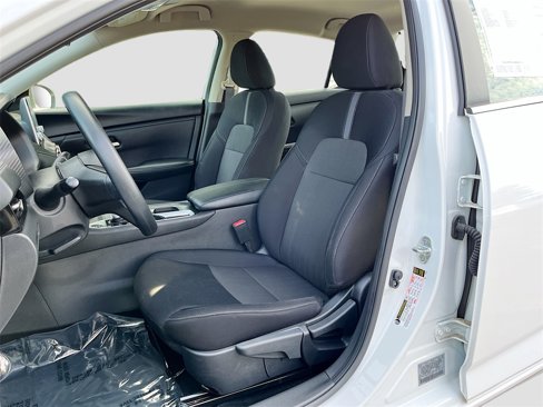 Certified 2024 Nissan Sentra SV image 18