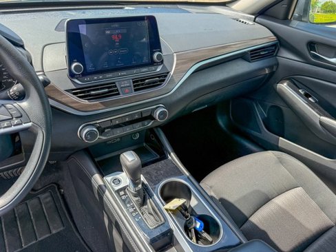 Used 2023 Nissan Altima 2.5 SV image 11