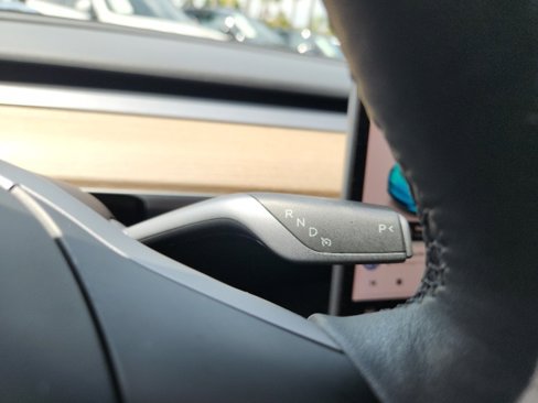 Used 2023 Tesla Model Y Long Range image 39