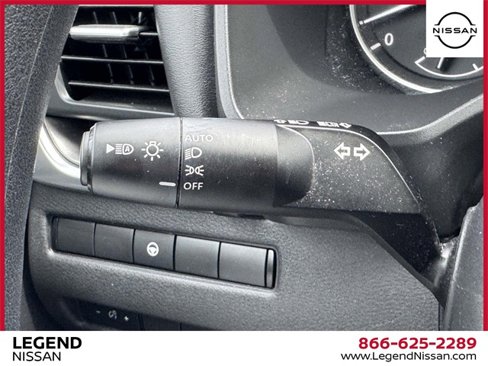 Used 2023 Nissan Rogue SV image 20