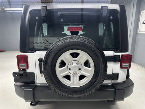 Used 2017 Jeep Wrangler Unlimited Sport image 6