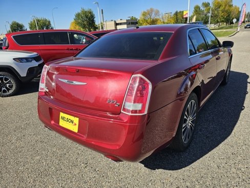 Used 2014 Chrysler 300 S w/ Luxury Group image 7