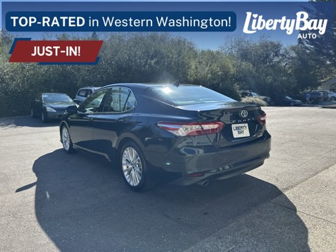 Used 2018 Toyota Camry XLE image 8
