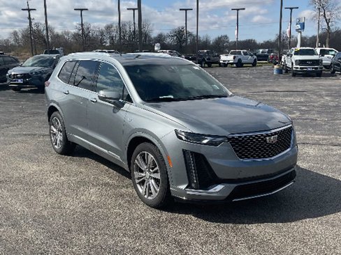 Used 2023 Cadillac XT6 Premium Luxury image 6
