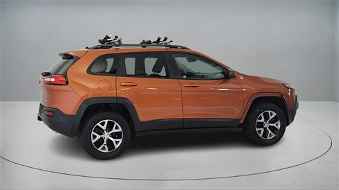 Used 2015 Jeep Cherokee Trailhawk w/ Comfort/Convenience Group image 8