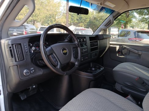 Used 2020 Chevrolet Express 2500 w/ Driver Convenience Package image 15