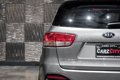 Used 2016 Kia Sorento EX w/ EX Premium Package image 45