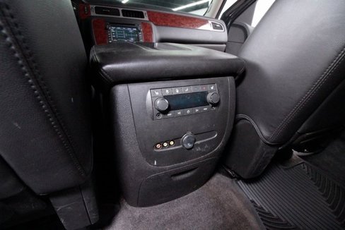 Used 2011 Chevrolet Suburban LTZ image 34