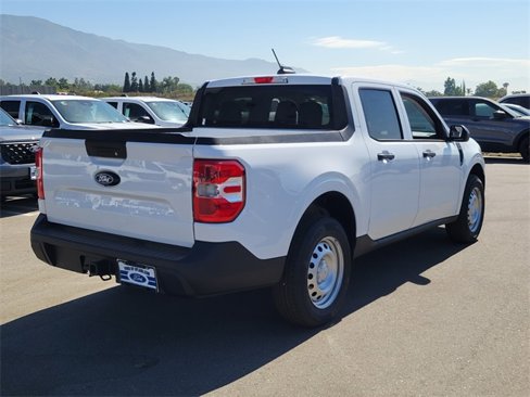 New 2025 Ford Maverick XL image 10