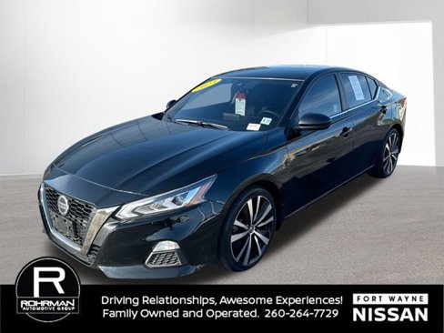 Certified 2022 Nissan Altima 2.5 SR image 1