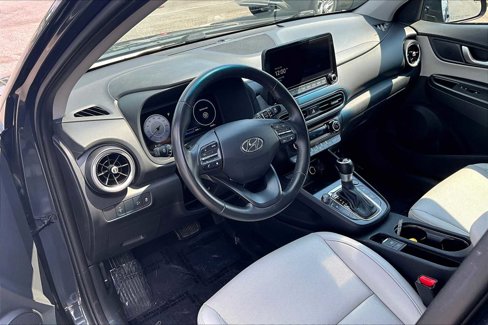 Certified 2022 Hyundai Kona Limited image 17