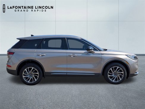 Used 2020 Lincoln Corsair AWD w/ Equipment Group 101A image 6