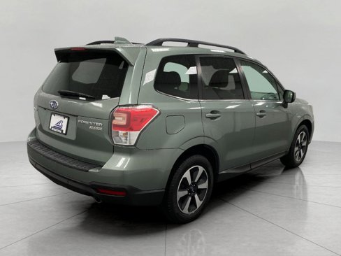 Used 2017 Subaru Forester 2.5i Limited image 4