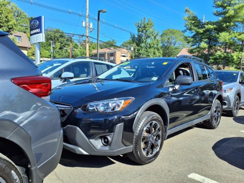 Certified 2023 Subaru Crosstrek 2.0i image 2