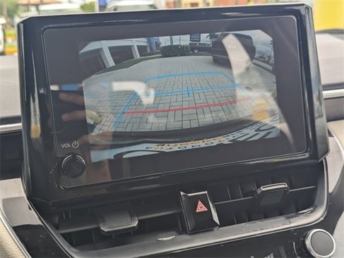 Used 2025 Toyota Corolla LE image 21