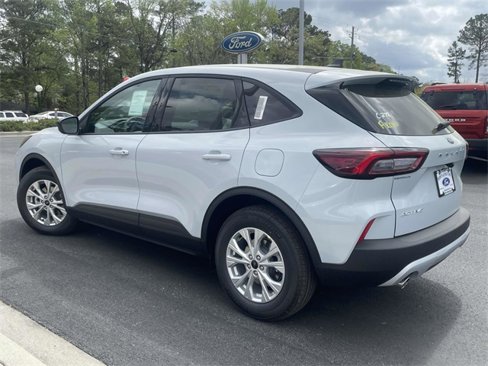 New 2025 Ford Escape Active w/ Cold Weather Package image 4