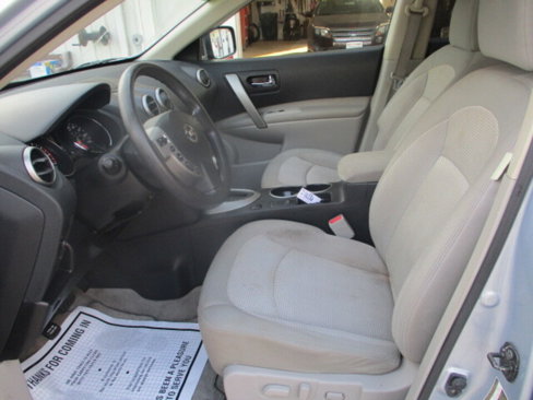 Used 2012 Nissan Rogue SV w/ Premium Pkg image 26