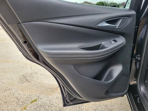 Used 2021 Buick Encore GX Essence image 19