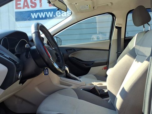 Used 2012 Ford Focus SE image 8