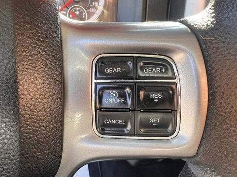 Used 2021 RAM 1500 Classic SLT image 18