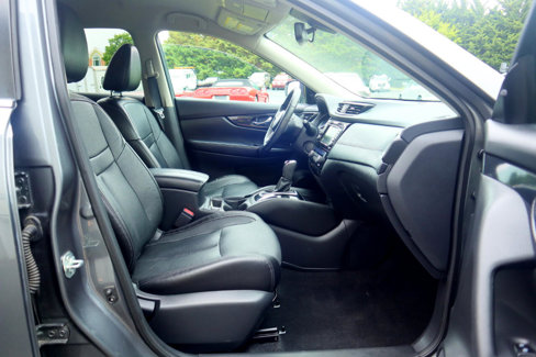 Used 2018 Nissan Rogue SL image 41