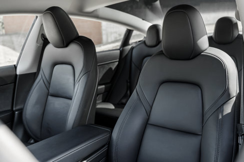 Used 2023 Tesla Model 3 Standard Range image 19