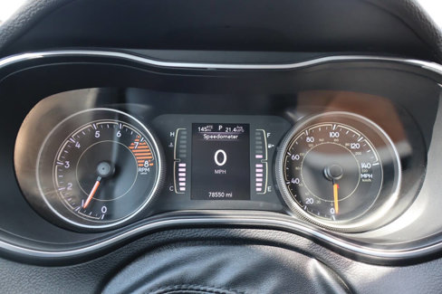 Used 2019 Jeep Cherokee Latitude Plus w/ Cold Weather Group image 11