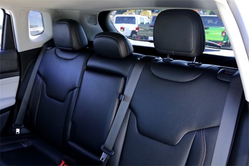 Used 2022 Jeep Compass Limited image 27
