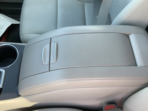 Used 2014 Toyota Highlander LE image 44