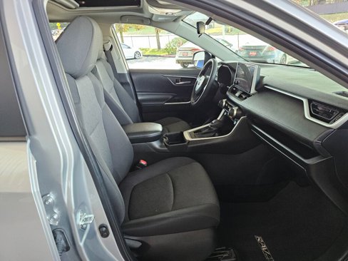 Used 2023 Toyota RAV4 XLE w/ Convenience Package image 10