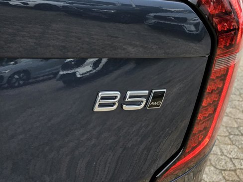 New 2026 Volvo XC90 B5 Core image 8