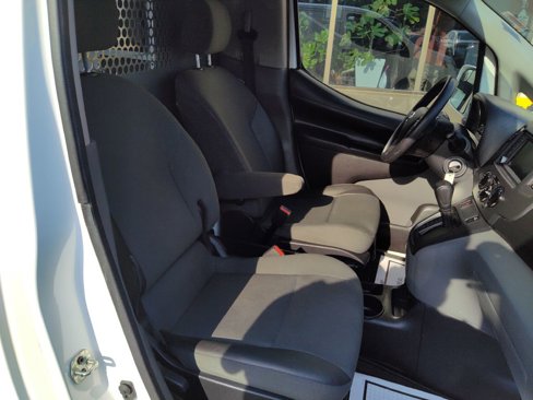 Used 2020 Nissan NV200 SV image 22