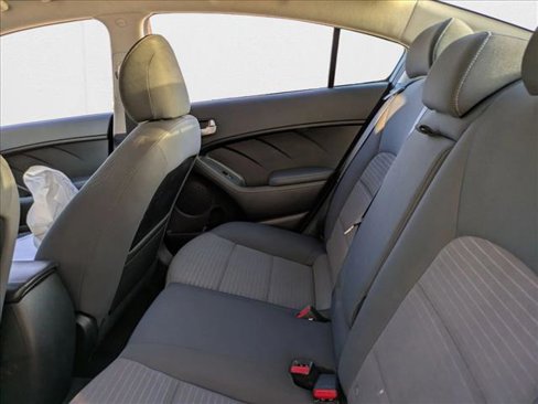 Used 2018 Kia Forte LX w/ LX Popular Package image 17