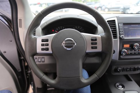 Used 2020 Nissan Frontier SV w/ Midnight Edition Floor Mats image 34