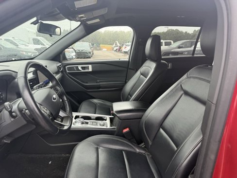 Used 2020 Ford Explorer XLT w/ Equipment Group 202A image 10