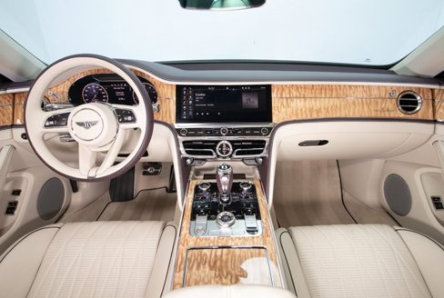 Used 2021 Bentley Flying Spur W12 image 24