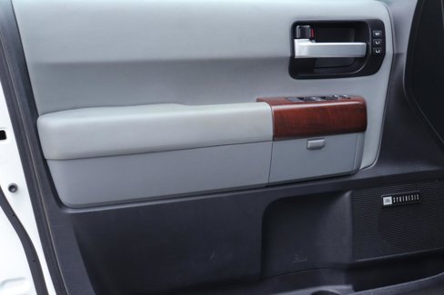 Used 2014 Toyota Sequoia Platinum image 12