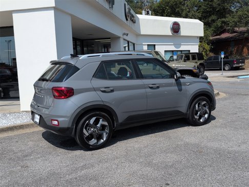 Used 2021 Hyundai Venue SEL image 6