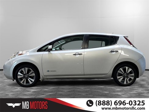 Used 2017 Nissan Leaf SV image 9