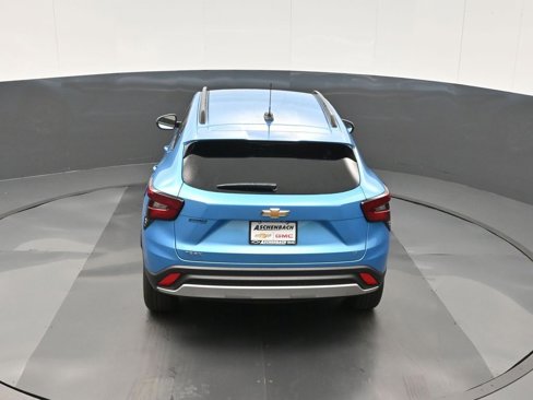 New 2025 Chevrolet Trax LT w/ Driver Confidence Package image 16