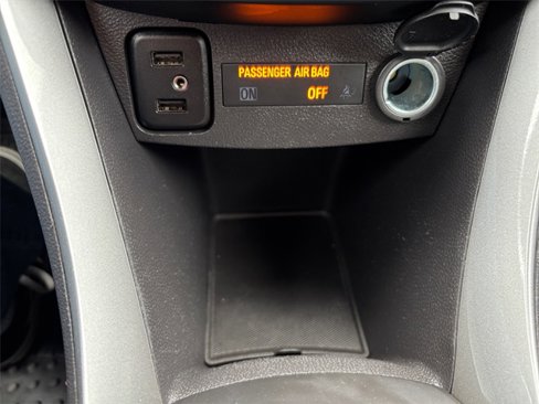 Used 2019 Chevrolet Trax LT w/ Redline Edition image 22