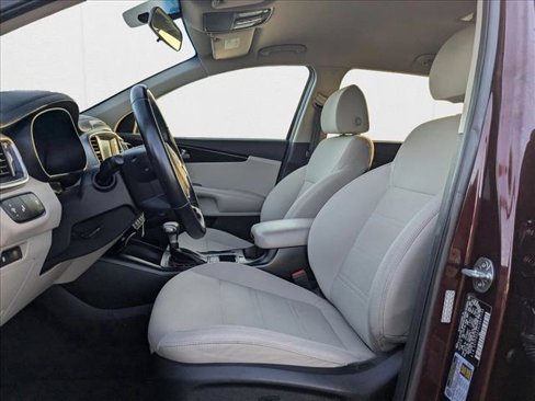Used 2020 Kia Sorento LX w/ LX I4 Convenience Package image 14