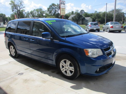 Used 2011 Dodge Grand Caravan Crew w/ Entertainment Group 1 image 17