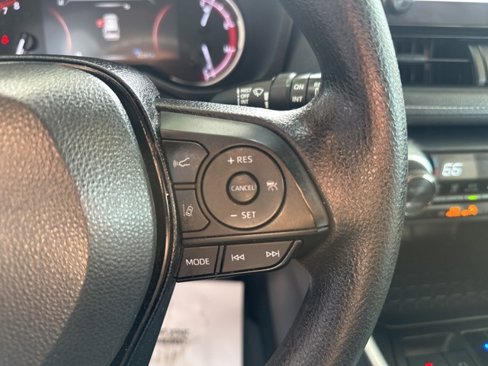 Used 2023 Toyota RAV4 XLE image 15