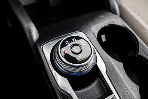 New 2022 Ford Escape SE w/ SE Sport Appearance Package image 27