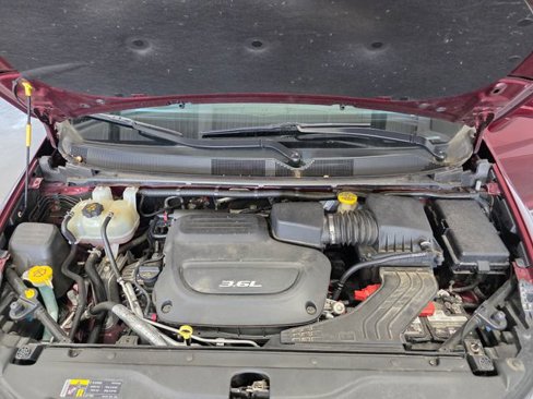 Used 2017 Chrysler Pacifica Touring-L Plus image 16