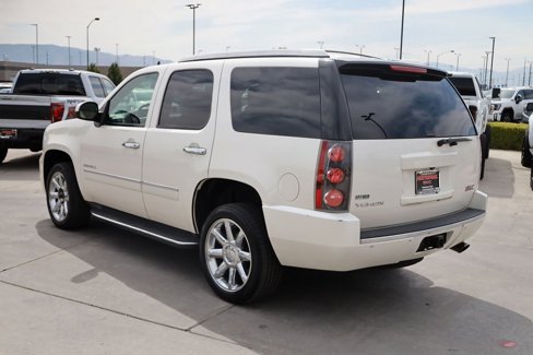 Used 2011 GMC Yukon Denali image 4