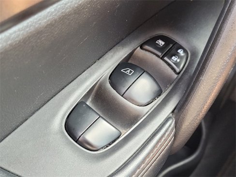 Used 2019 Nissan Rogue Sport S w/ Appearance Package image 24