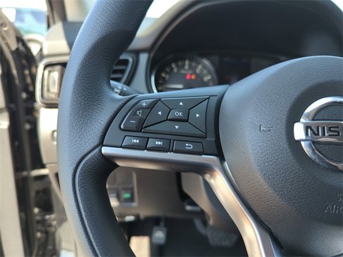 Certified 2021 Nissan Rogue Sport S image 35